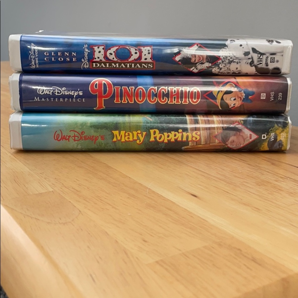3 Disney VHS